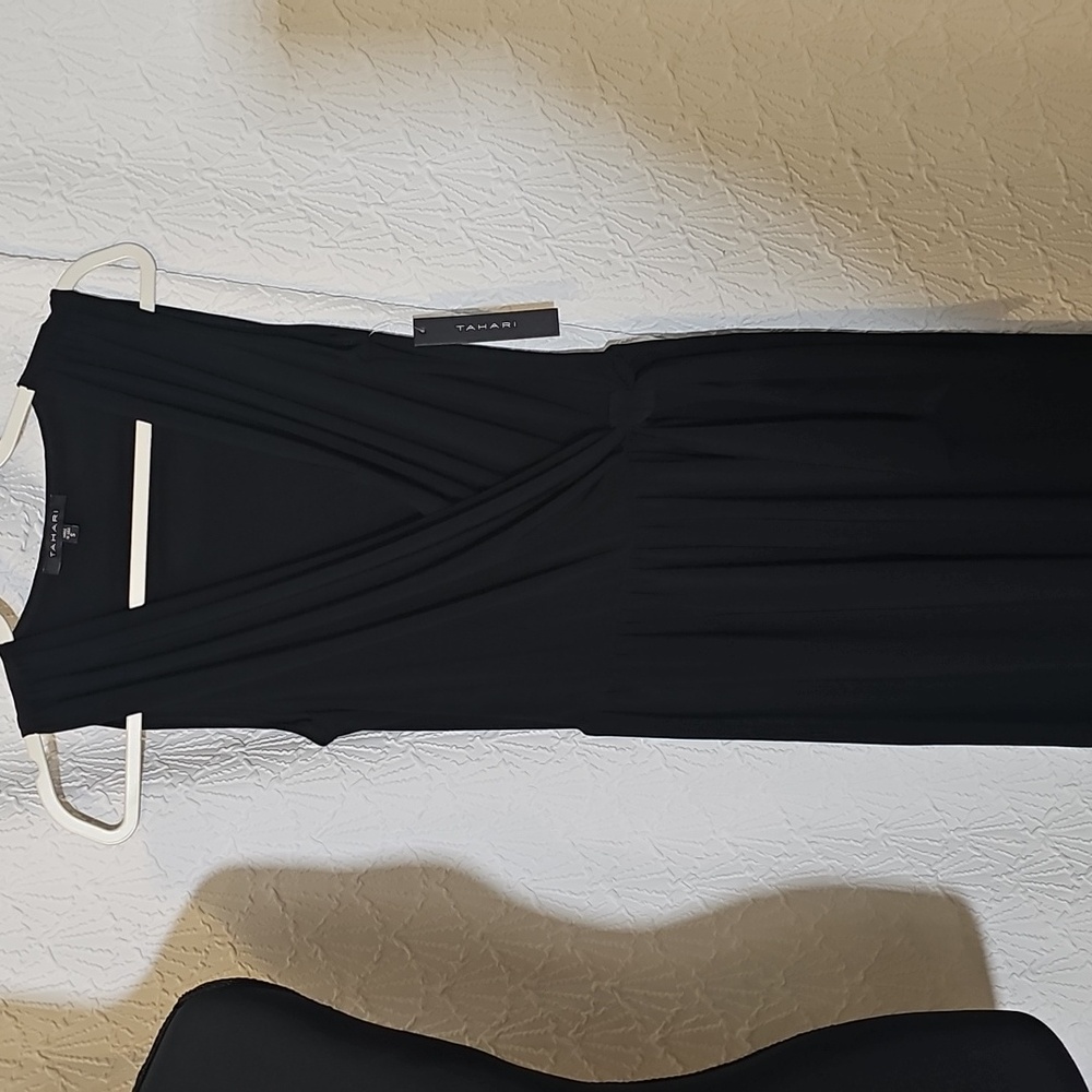 Tahari Elegant Black Sleeveless Jumpsuit - Picture 11 of 11
